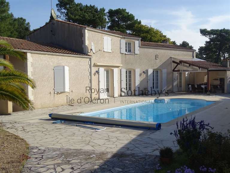 Maison Saint-Trojan-les-Bains - 3 chambres - 150m²