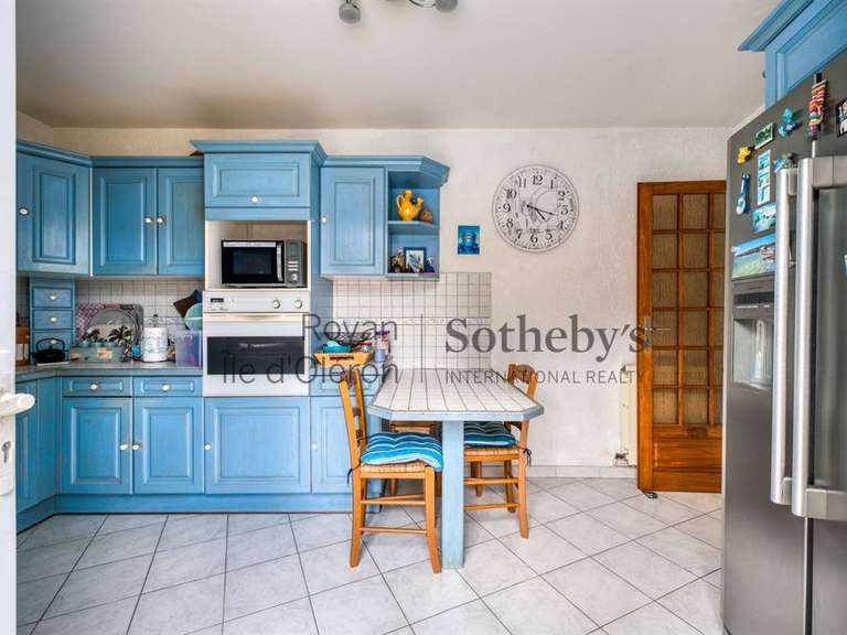 Maison Saint-Trojan-les-Bains - 3 chambres - 150m²