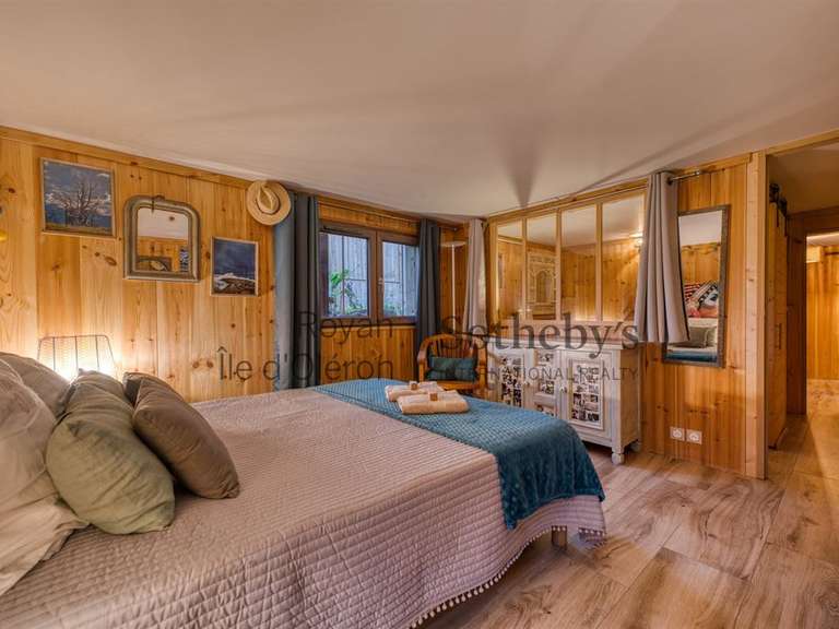 Maison Saint-Trojan-les-Bains - 3 chambres - 150m²