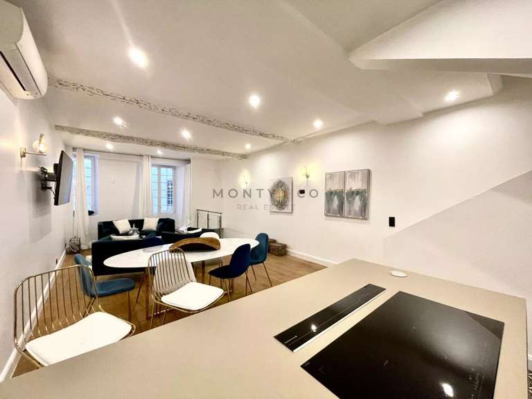 Apartment Saint-Tropez - 4 bedrooms - 140m²