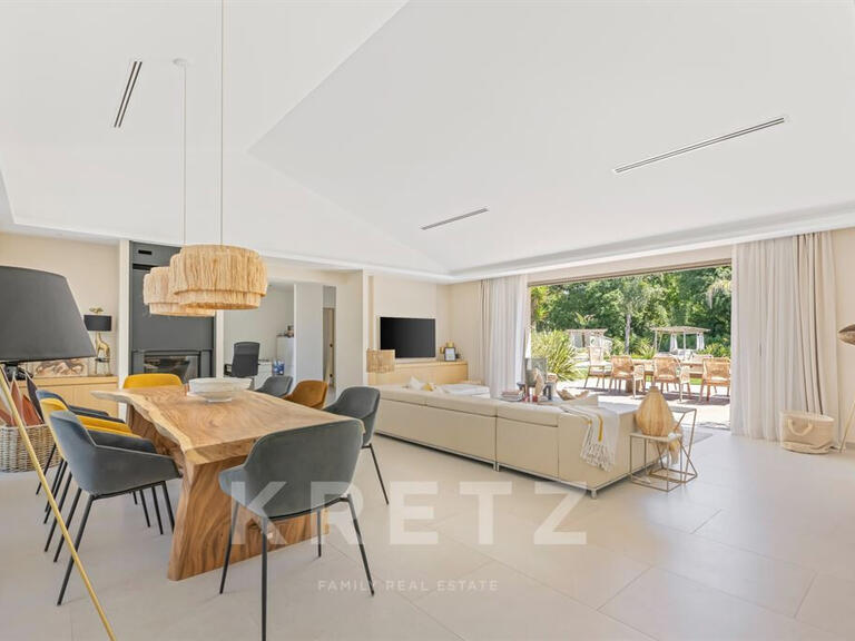 Maison Saint-Tropez - 5 chambres - 237m²