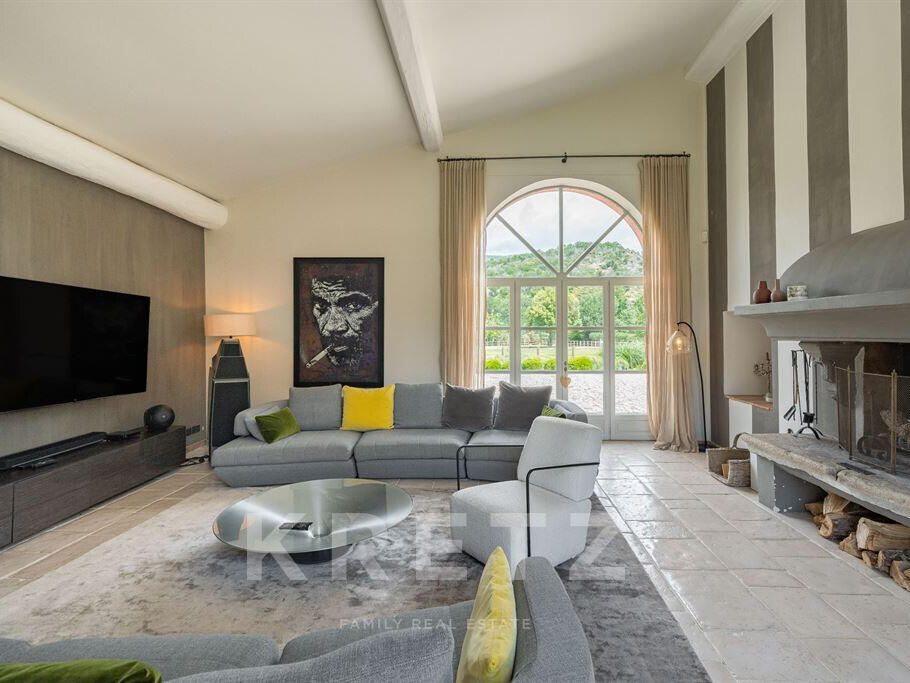 House Saint-Tropez