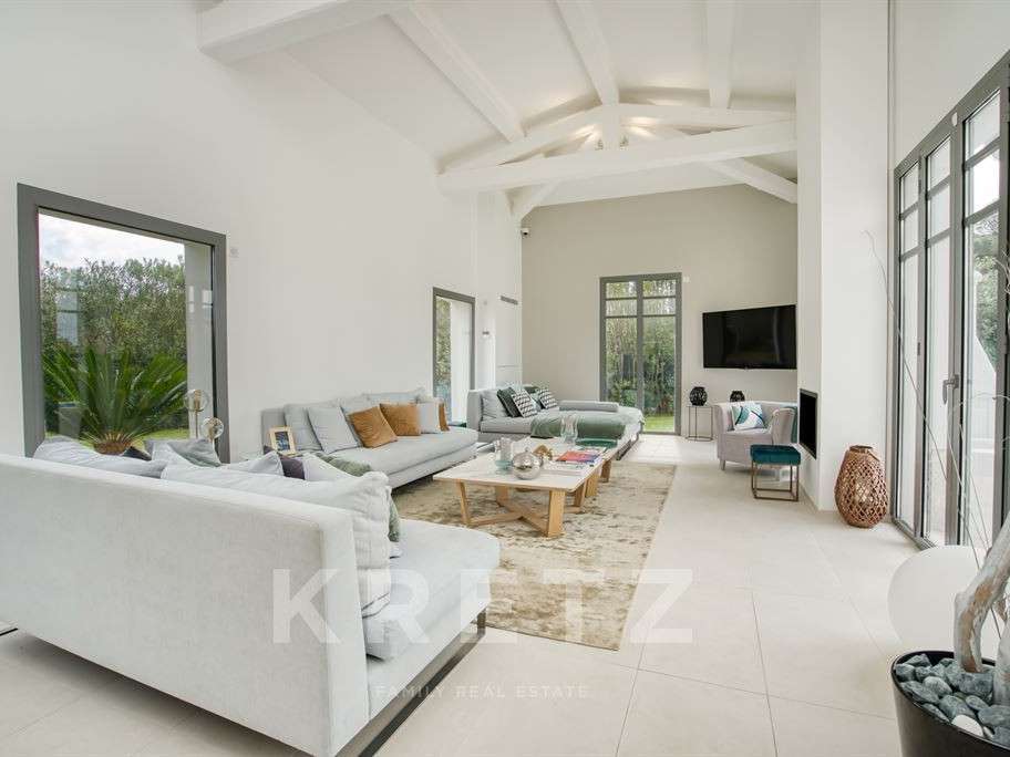 House Saint-Tropez