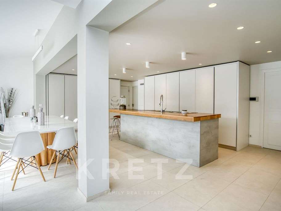 House Saint-Tropez