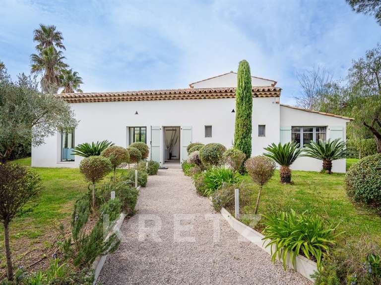 House Saint-Tropez - 4 bedrooms - 235m²