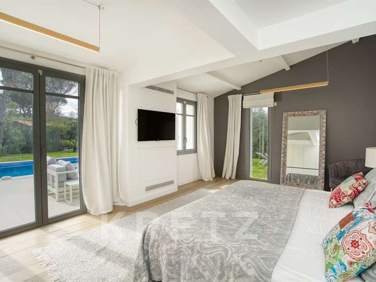 House Saint-Tropez - 4 bedrooms - 235m²