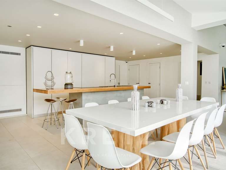House Saint-Tropez - 4 bedrooms - 235m²
