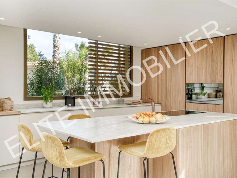 Maison Saint-Tropez - 7 chambres - 390m²