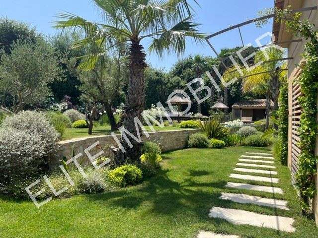 Maison Saint-Tropez - 7 chambres - 390m²