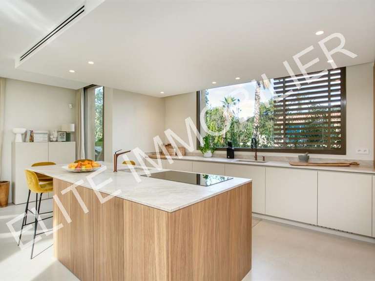 Maison Saint-Tropez - 7 chambres - 390m²