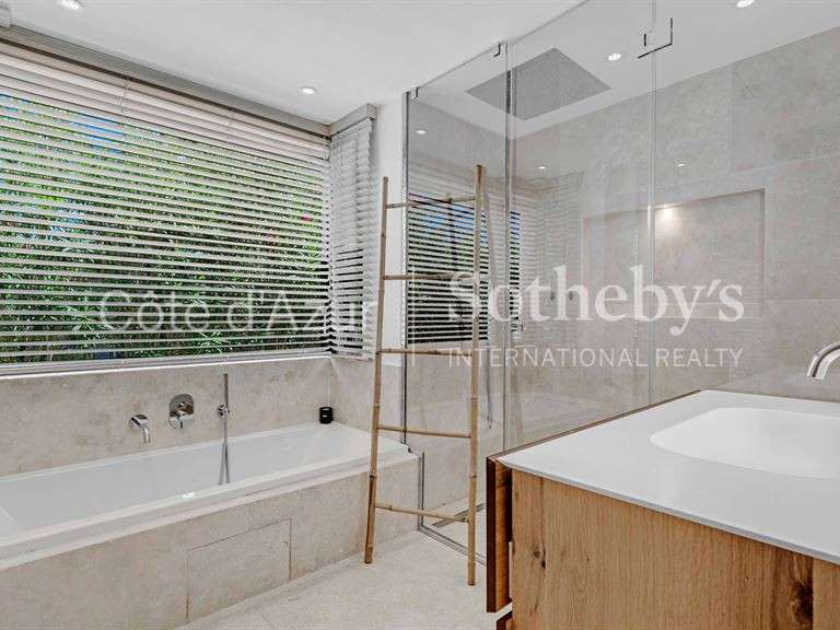 Maison Saint-Tropez - 4 chambres - 230m²