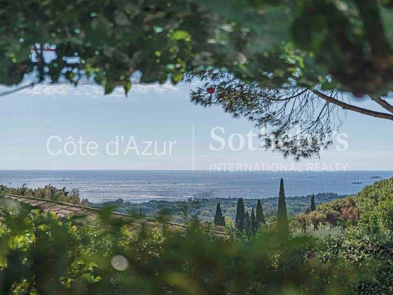 House with Sea view Saint-Tropez - 8 bedrooms - 200m²