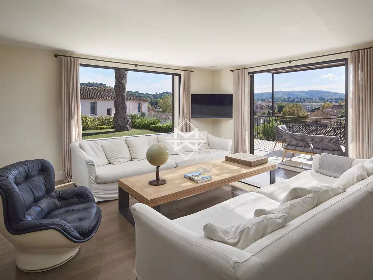 House Saint-Tropez