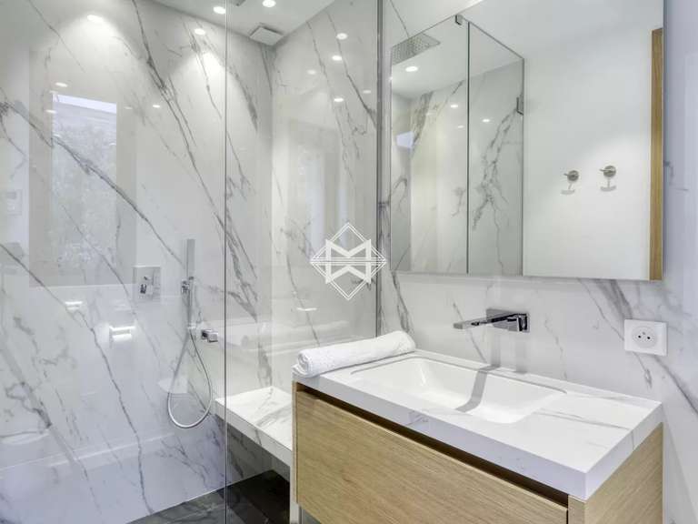 Maison Saint-Tropez - 5 chambres - 300m²