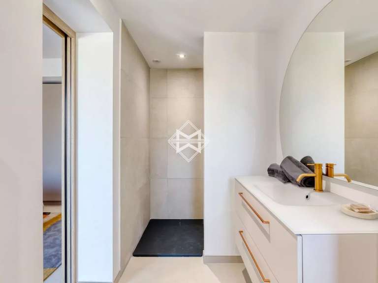 Maison Saint-Tropez - 5 chambres - 255m²