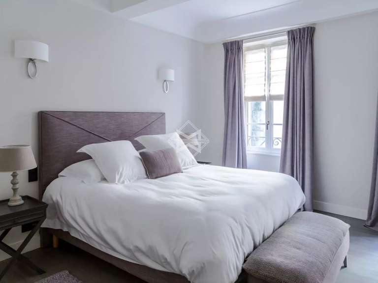 House Saint-Tropez - 5 bedrooms - 320m²