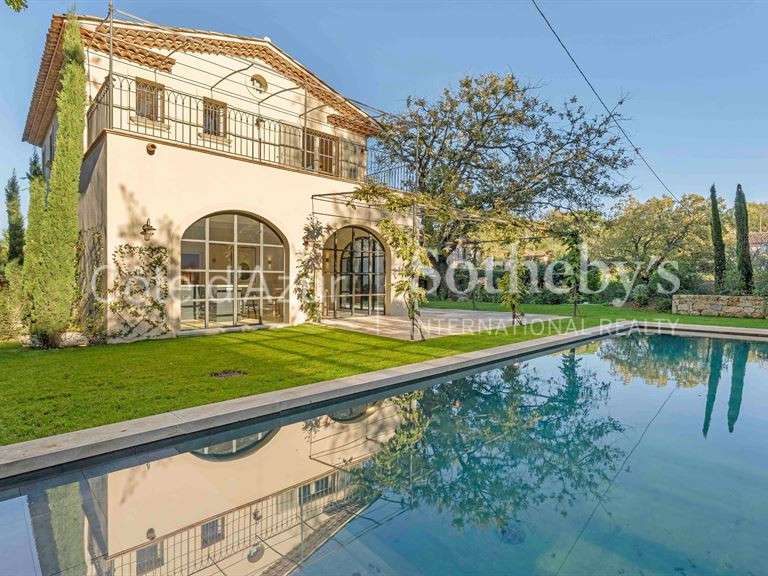 Maison Saint-Tropez - 9 chambres - 575m²