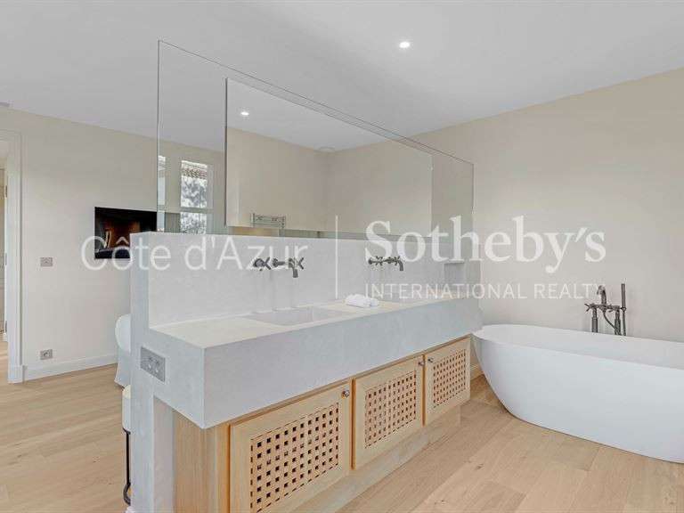Maison Saint-Tropez - 9 chambres - 575m²