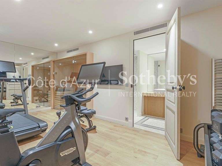 Maison Saint-Tropez - 9 chambres - 575m²