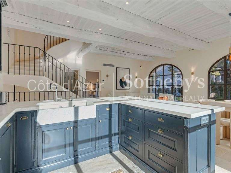 Maison Saint-Tropez - 9 chambres - 575m²