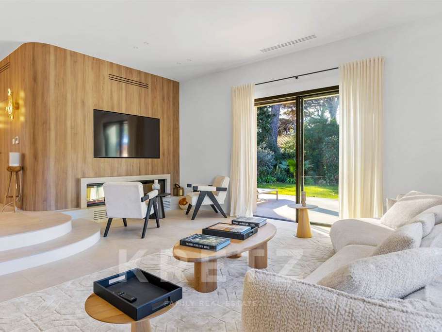 House Saint-Tropez