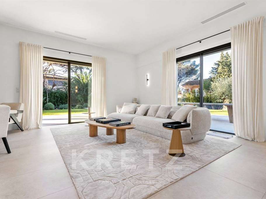House Saint-Tropez