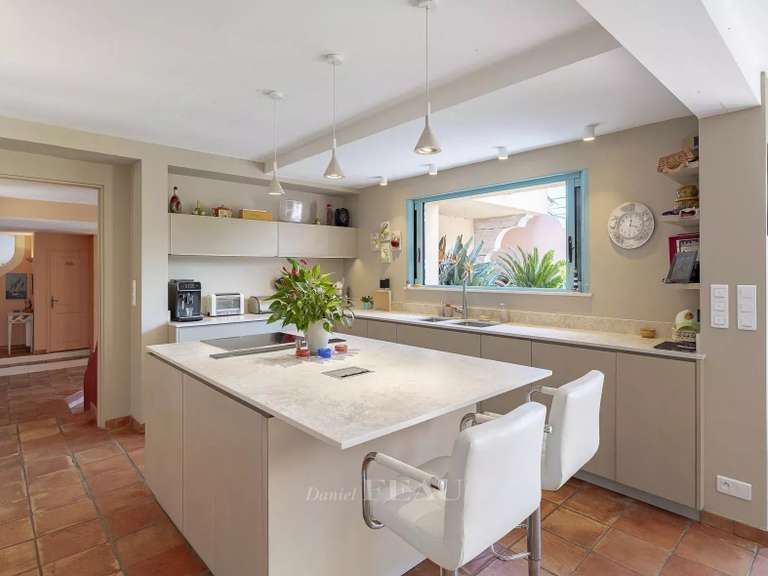Maison Saint-Tropez - 5 chambres - 383m²