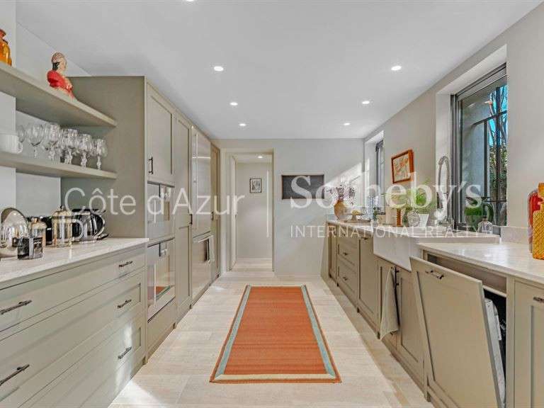 Maison Saint-Tropez - 6 chambres - 246m²