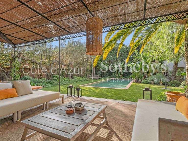 Maison Saint-Tropez - 6 chambres - 246m²
