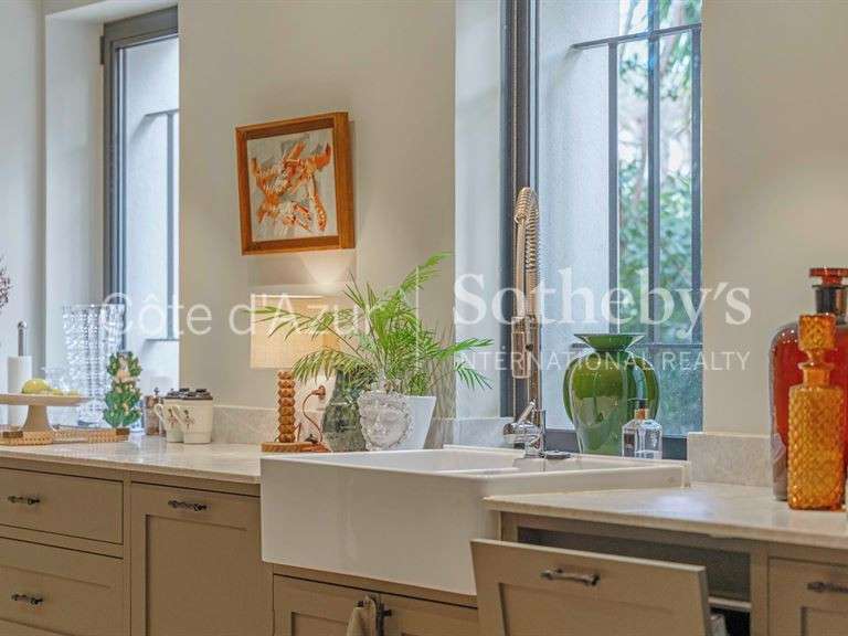 Maison Saint-Tropez - 6 chambres - 246m²