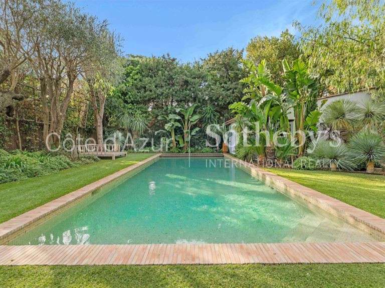 Maison Saint-Tropez - 6 chambres - 246m²