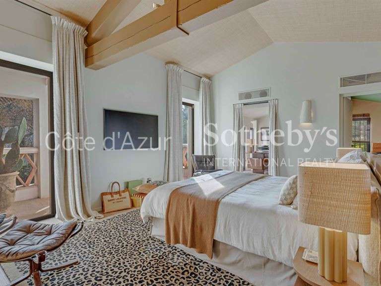 Maison Saint-Tropez - 6 chambres - 246m²