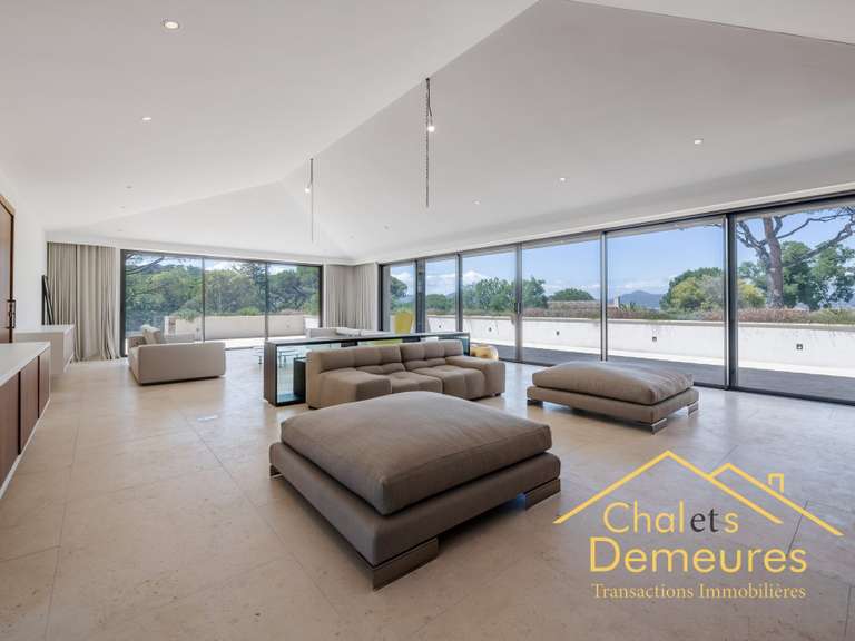 Maison Saint-Tropez - 5 chambres - 354m²