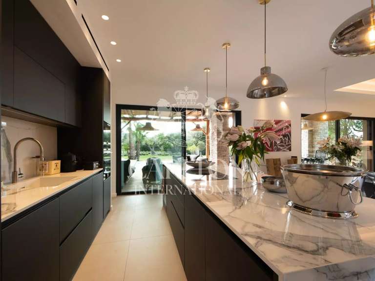 Maison Saint-Tropez - 5 chambres - 200m²