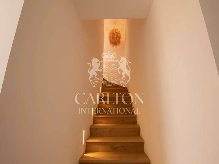 Maison Saint-Tropez - 5 chambres - 200m²