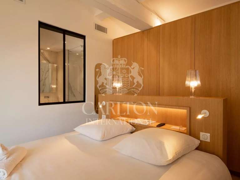 Maison Saint-Tropez - 5 chambres - 200m²