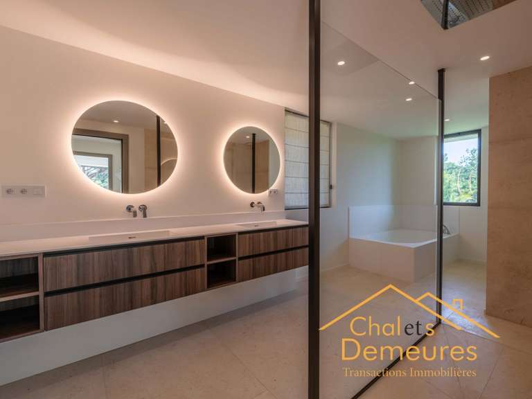 Maison Saint-Tropez - 5 chambres - 354m²