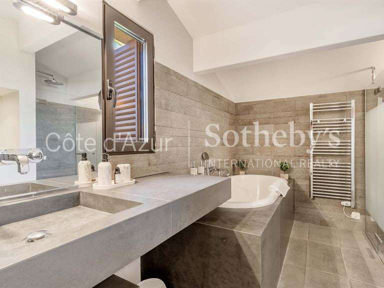 Maison Saint-Tropez - 4 chambres - 125m²