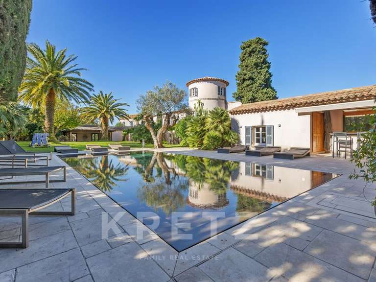 Maison Saint-Tropez - 5 chambres - 320m²