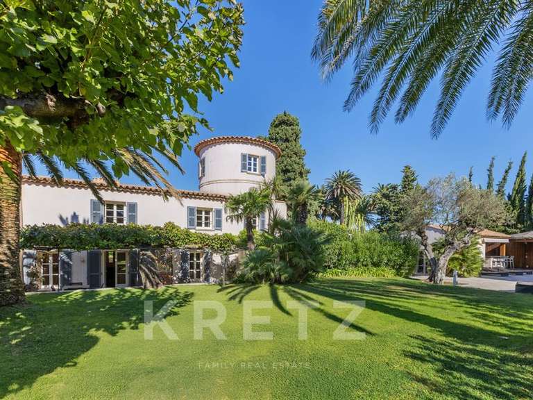 Maison Saint-Tropez - 5 chambres - 320m²
