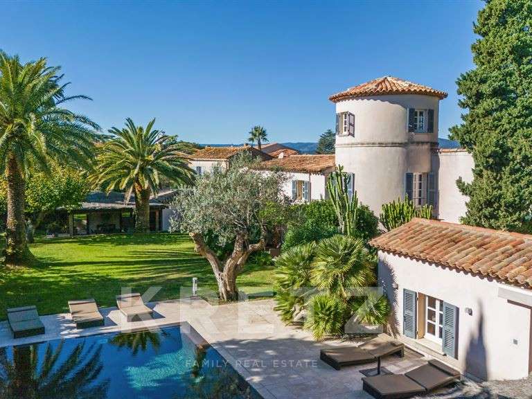 House Saint-Tropez - 5 bedrooms - 320m²