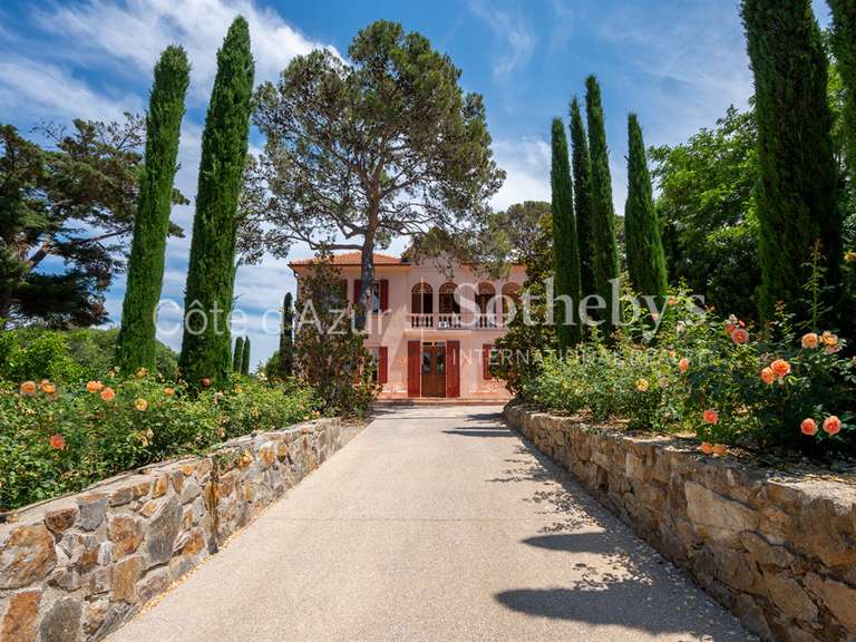 Maison Saint-Tropez - 5 chambres - 273m²
