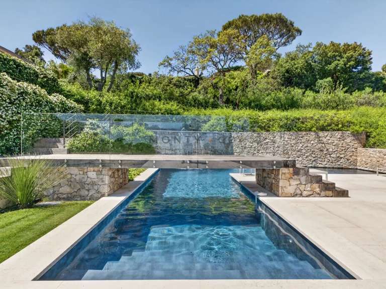 Maison Saint-Tropez - 14 chambres - 1100m²