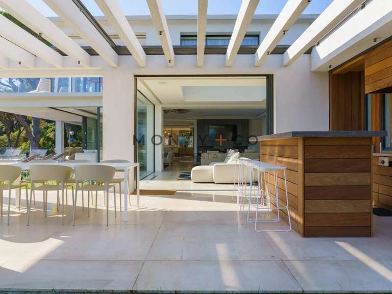 Maison Saint-Tropez - 14 chambres - 1100m²