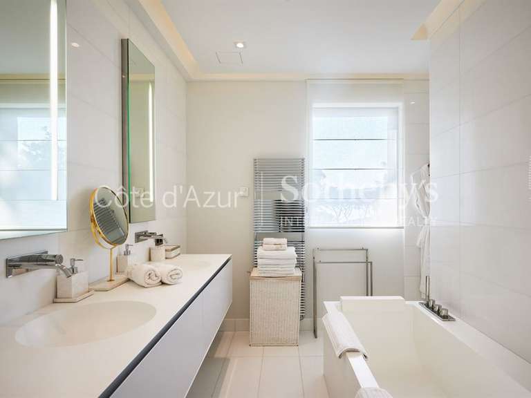 Maison Saint-Tropez - 6 chambres - 560m²