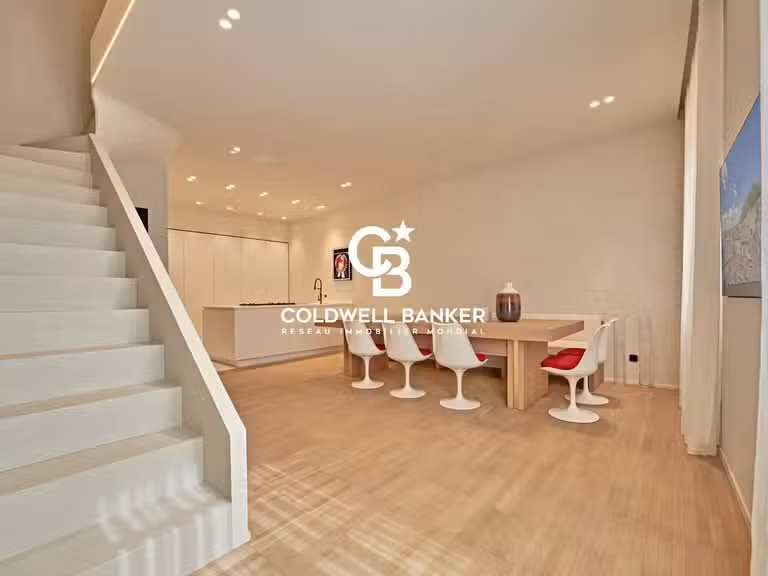 Maison Saint-Tropez - 3 chambres - 256m²