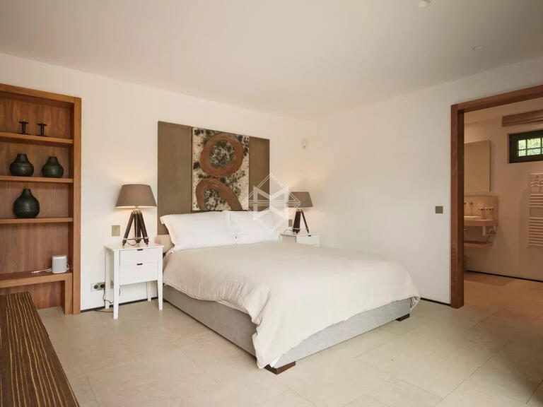 Propriété Saint-Tropez - 5 chambres - 168m²