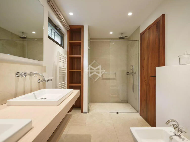 Propriété Saint-Tropez - 5 chambres - 168m²