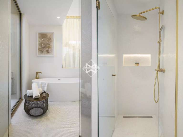 Property with Sea view Saint-Tropez - 5 bedrooms - 230m²