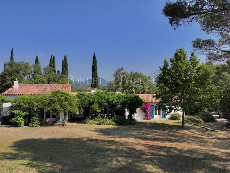 Property Saint-Tropez - 4 bedrooms - 200m²